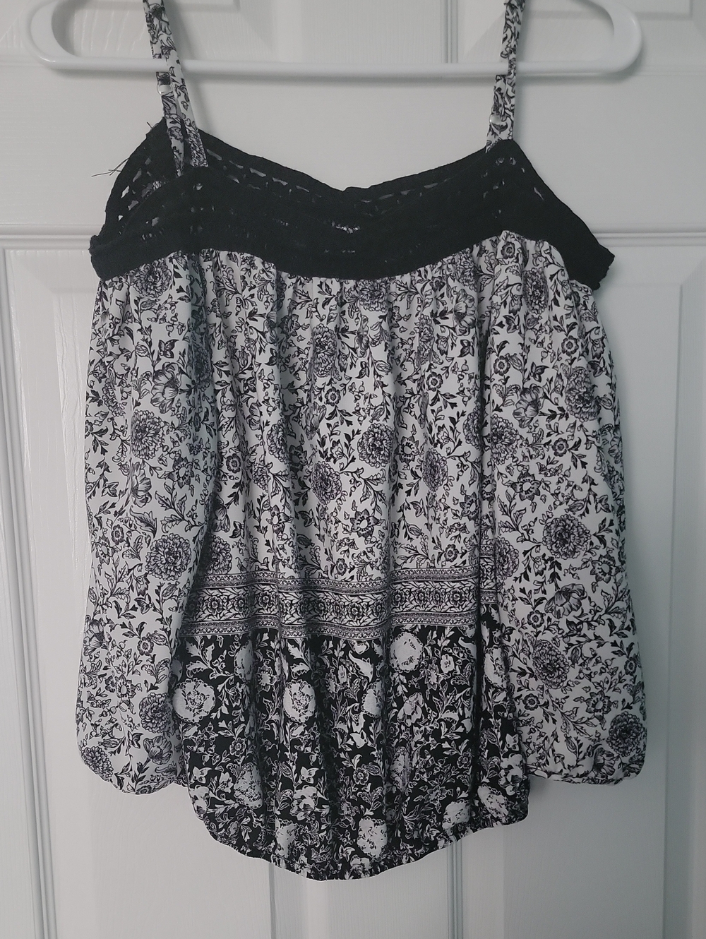 by & by Black and White Floral Lace-Trim Camisole